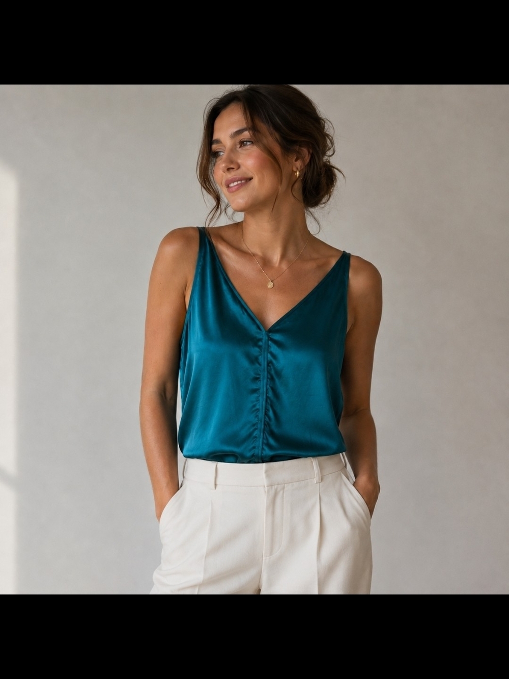 ELIE TAHARI 100 % SILK V-Neck Tank Top in Teal MEDIUM